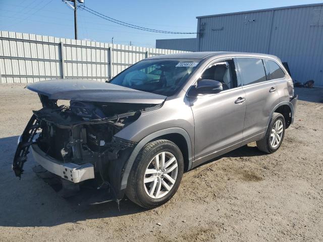 TOYOTA HIGHLANDER 2015 with VIN 5TDZARFH1FS016283 - Photo from auction