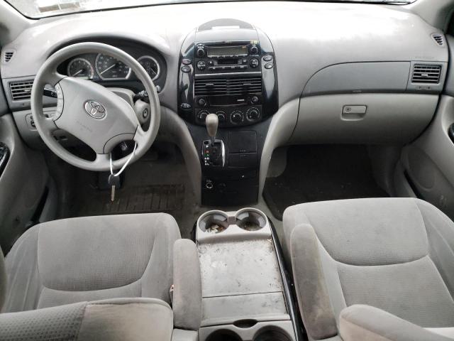 Photo 8 from auction – 2004 TOYOTA SIENNA LE with VIN 5TDBA23C04S004897
