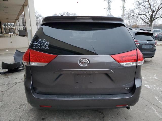 Photo 6 from auction – 2012 TOYOTA SIENNA XLE with VIN 5TDYK3DC4CS192785