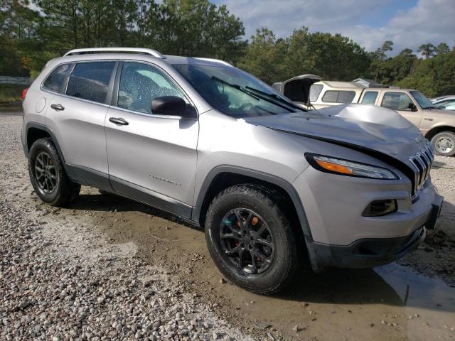 Photo 4 from auction – 2018 JEEP CHEROKEE L with VIN 1C4PJLCB9JD539821