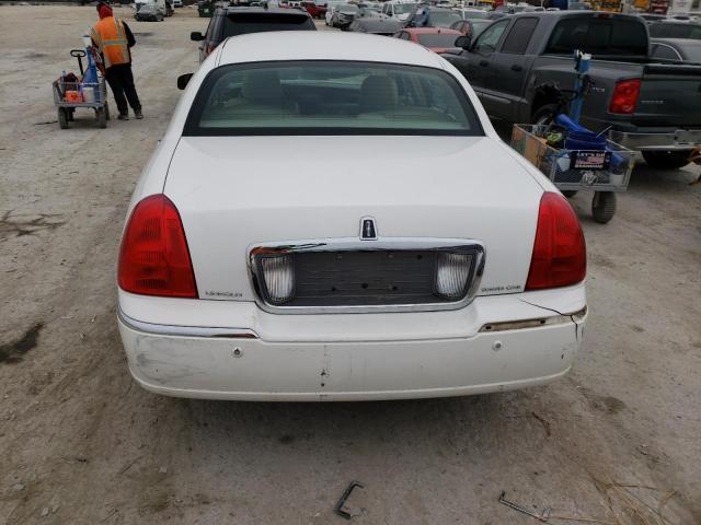 Photo 6 from auction – 2003 LINCOLN TOWN CAR S with VIN 1LNHM82W83Y690198