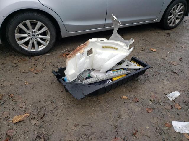Photo 12 from auction – 2014 TOYOTA PRIUS with VIN JTDKN3DU0E0369442