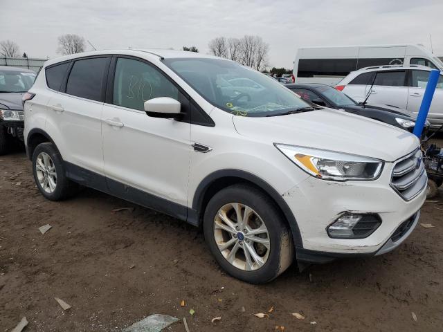 Photo 4 from auction – 2017 FORD ESCAPE SE with VIN 1FMCU9GD2HUE70383