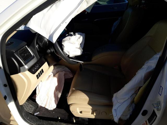 Photo 7 from auction – 2016 TOYOTA HIGHLANDER with VIN 5TDYKRFH9GS130347