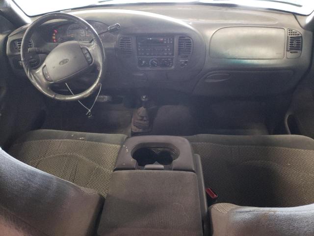 Photo 8 from auction – 2001 FORD F150 with VIN 1FTRX18L31NA25437
