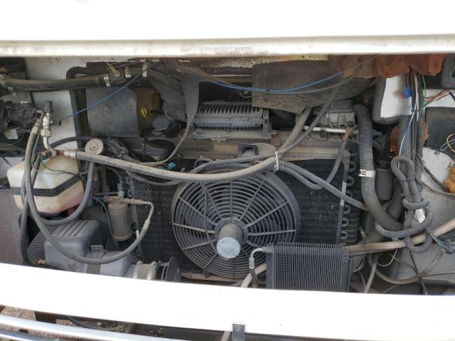 Photo 7 from auction – 1999 CHEVROLET P30 with VIN 1GBLP37J8X3304330