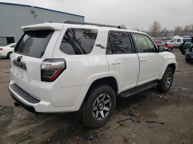 Photo 3 from auction – 2019 TOYOTA 4RUNNER SR with VIN JTEBU5JR0K5718768