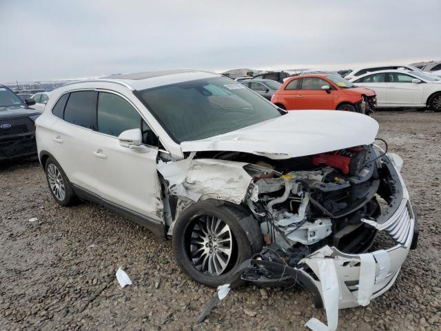 Photo 4 from auction – 2017 LINCOLN MKC RESERV with VIN 5LMCJ3D99HUL51264