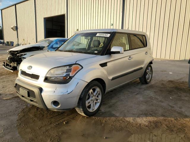 KIA SOUL + 2011 with VIN KNDJT2A2XB7334215 - Photo from auction
