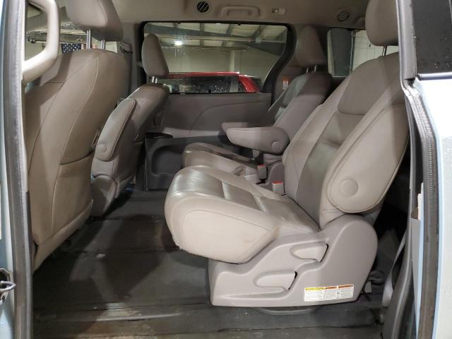 Photo 11 from auction – 2017 TOYOTA SIENNA XLE with VIN 5TDDZ3DC6HS150281