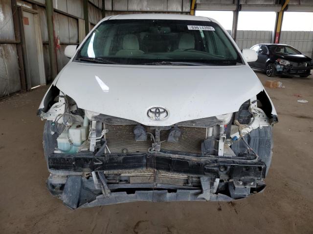 Photo 5 from auction – 2015 TOYOTA SIENNA LE with VIN 5TDKK3DC0FS582938