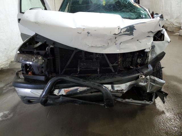 Photo 11 from auction – 2000 CHEVROLET SILVERADO with VIN 1GCEK19T6YE123481