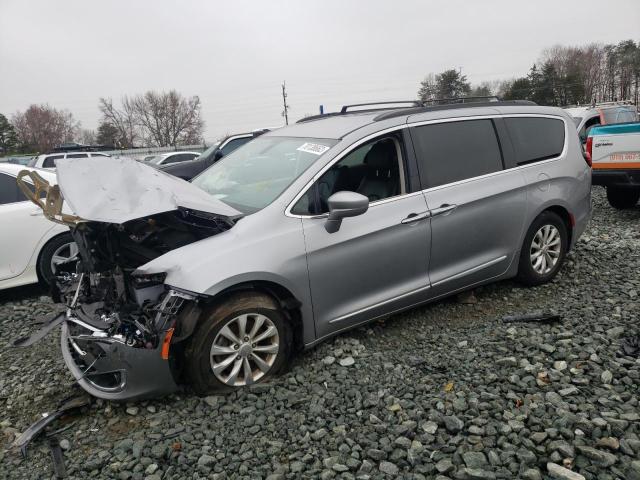 CHRYSLER PACIFICA T 2017 with VIN 2C4RC1BGXHR743653 - Photo from auction