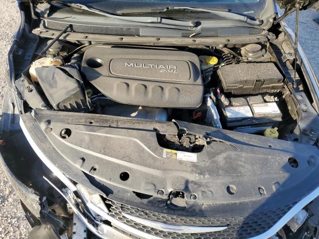 Photo 11 from auction – 2016 CHRYSLER 200 LIMITE with VIN 1C3CCCAB8GN127036