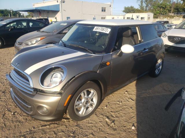 MINI COOPER 2013 with VIN WMWSU3C54DT681383 - Photo from auction