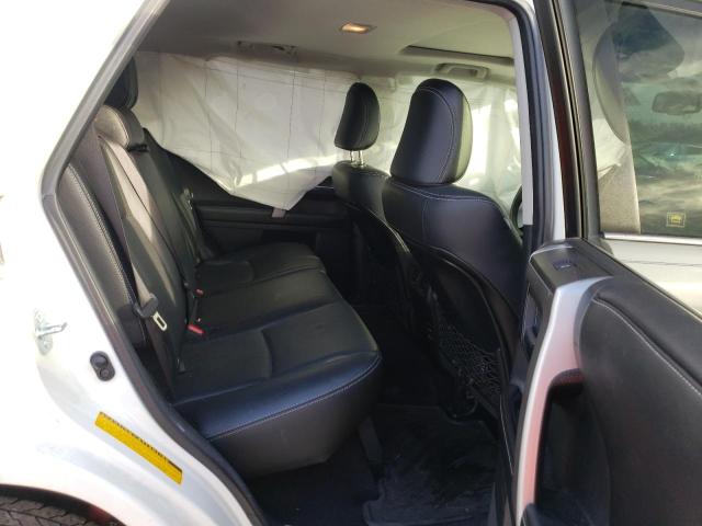 Photo 11 from auction – 2016 TOYOTA 4 RUNNER S with VIN JTEBU5JR2G5302857