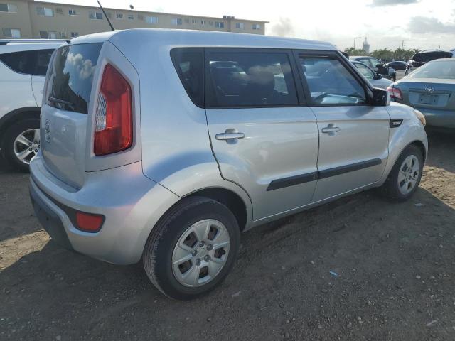 Photo 3 from auction – 2012 KIA SOUL with VIN KNDJT2A57C7433800