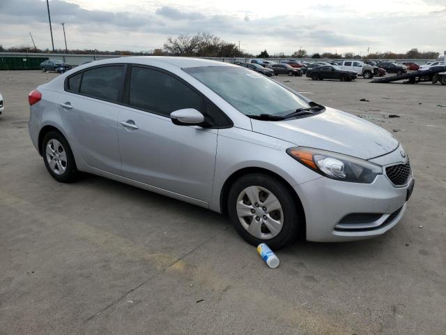 Photo 4 from auction – 2016 KIA FORTE LX with VIN KNAFK4A66G5507817