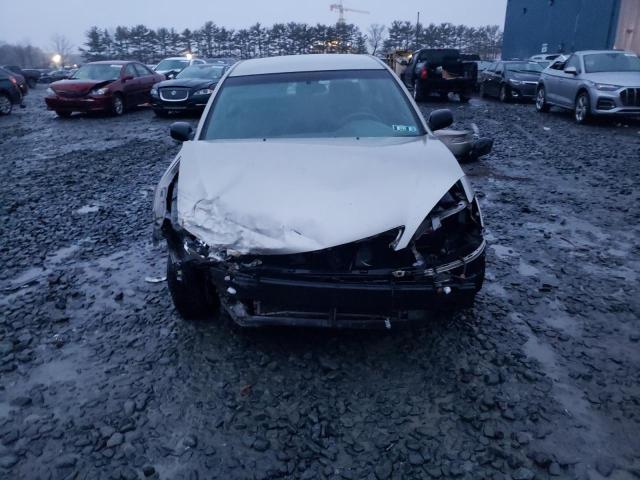 Photo 5 from auction – 2005 TOYOTA CAMRY LE with VIN 4T1BE32K85U025203