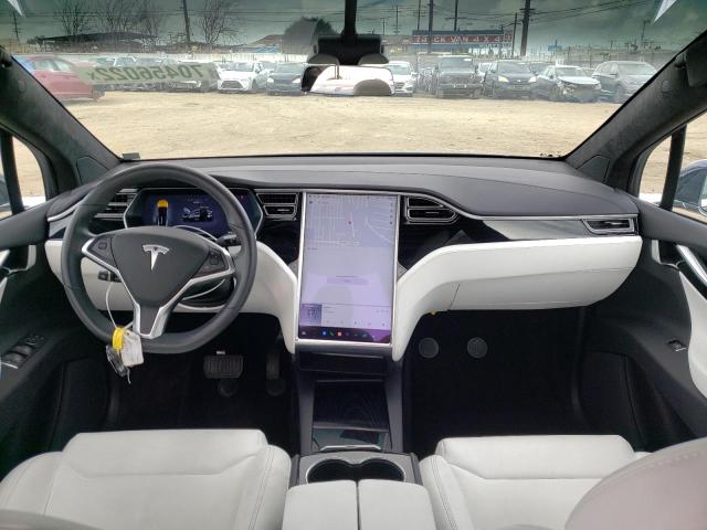 Photo 8 from auction – 2017 TESLA MODEL X with VIN 5YJXCAE27HF062692