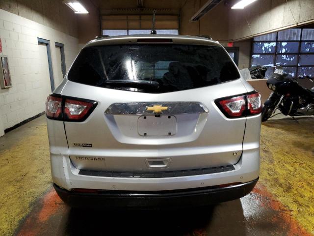 Photo 6 from auction – 2017 CHEVROLET TRAVERSE L with VIN 1GNKRHKD7HJ330325