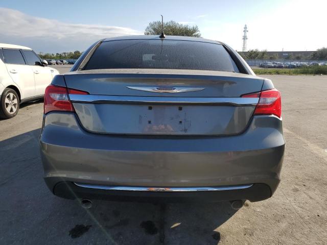Photo 6 from auction – 2013 CHRYSLER 200 LIMITE with VIN 1C3CCBCGXDN595946