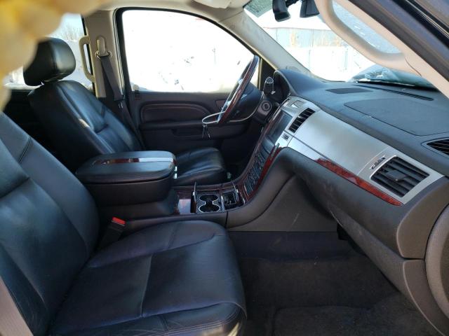 Photo 7 from auction – 2011 CADILLAC ESCALADE L with VIN 1GYS4BEF1BR119240