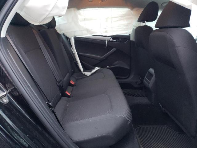 Photo 10 from auction – 2015 VOLKSWAGEN PASSAT S with VIN 1VWAT7A38FC052980