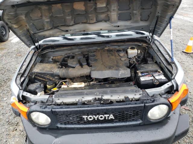 Photo 11 from auction – 2013 TOYOTA FJ CRUISER with VIN JTEBU4BF4DK155825
