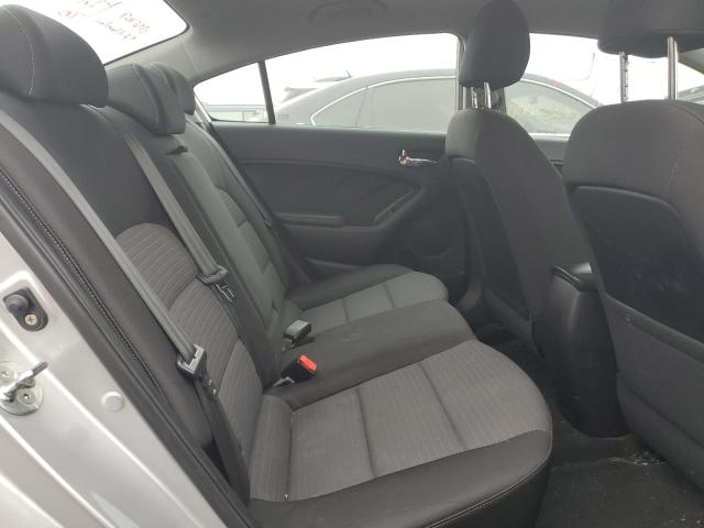 Photo 10 from auction – 2015 KIA FORTE LX with VIN KNAFX4A62F5272199