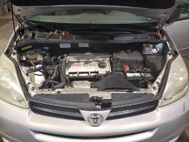 Photo 12 from auction – 2004 TOYOTA SIENNA CE with VIN 5TDZA23C04S045657