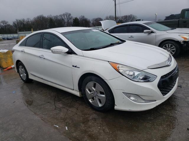 Photo 4 from auction – 2012 HYUNDAI SONATA HYB with VIN KMHEC4A43CA062279