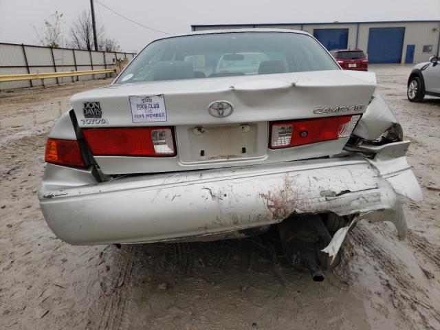 Photo 6 from auction – 2000 TOYOTA CAMRY CE with VIN JT2BG22K0Y0401728