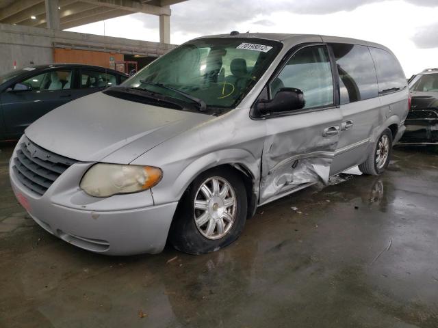 Photo 1 from auction – 2005 CHRYSLER TOWN & COU with VIN 2C4GP44R55R121128