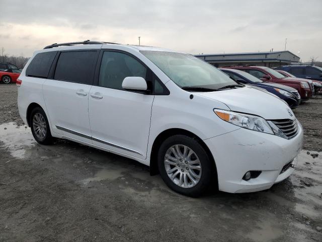 Photo 4 from auction – 2014 TOYOTA SIENNA XLE with VIN 5TDYK3DCXES466798