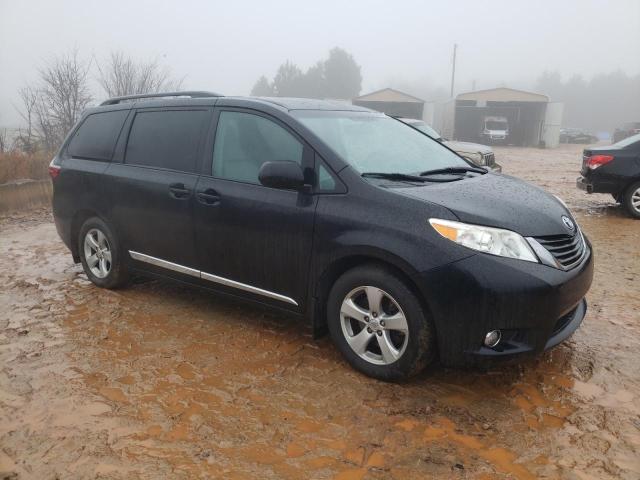 Photo 4 from auction – 2016 TOYOTA SIENNA LE with VIN 5TDKK3DC0GS710807