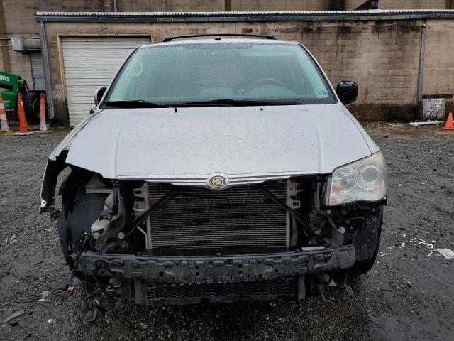 Photo 5 from auction – 2008 CHRYSLER TOWN & COU with VIN 2A8HR64X18R646273