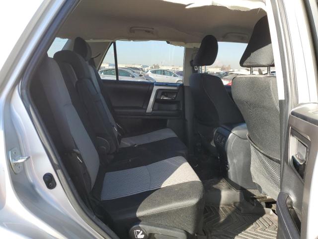 Photo 11 from auction – 2018 TOYOTA 4RUNNER SR with VIN JTEZU5JR0J5185558
