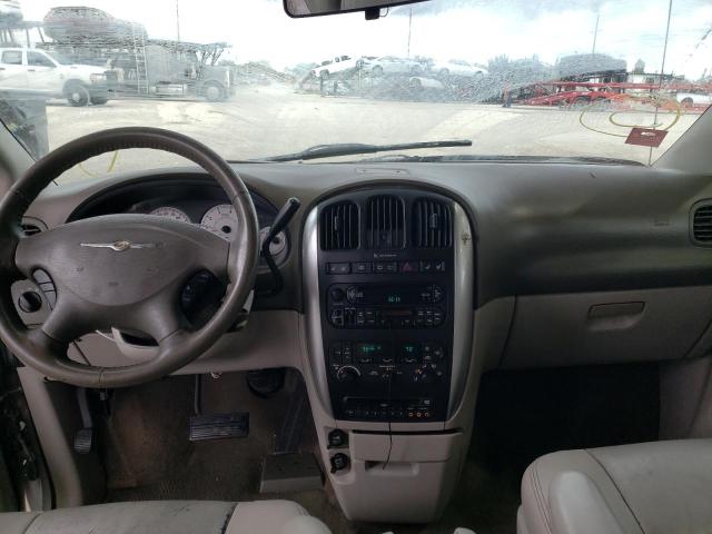 Photo 8 from auction – 2005 CHRYSLER TOWN & COU with VIN 2C4GP44R55R121128