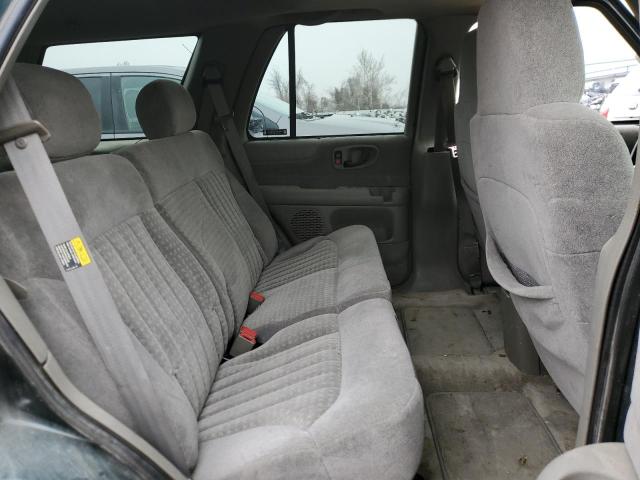 Photo 11 from auction – 2002 CHEVROLET BLAZER with VIN 1GNDT13W42K219377