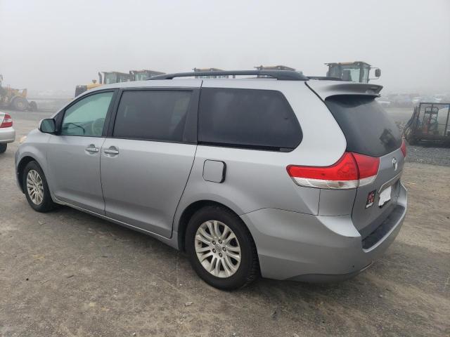 Photo 2 from auction – 2013 TOYOTA SIENNA XLE with VIN 5TDYK3DC4DS374438