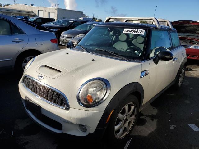 MINI COOPER S 2008 with VIN WMWMF73598TV37702 - Photo from auction