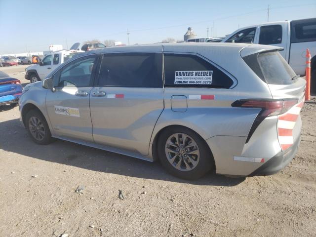 Photo 2 from auction – 2021 TOYOTA SIENNA LE with VIN 5TDKSKFC2MS036825
