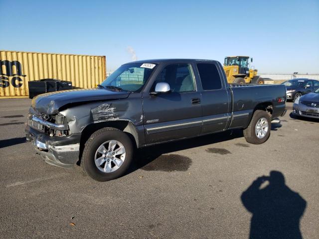 CHEVROLET SILVERADO 2000 with VIN 1GCEK19T5YE317564 - Photo from auction