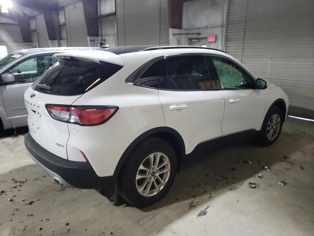Photo 3 from auction – 2021 FORD ESCAPE SE with VIN 1FMCU9G69MUA96334