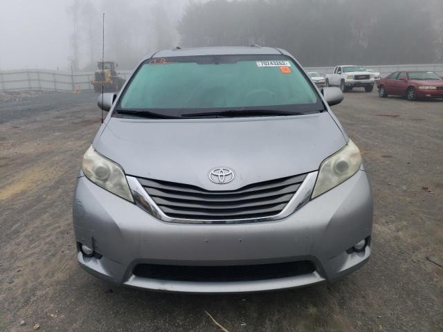 Photo 5 from auction – 2013 TOYOTA SIENNA XLE with VIN 5TDYK3DC4DS374438