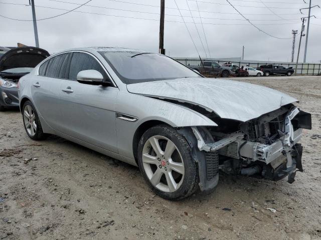 Photo 4 from auction – 2017 JAGUAR XE PREMIUM with VIN SAJAD4BG5HA957399