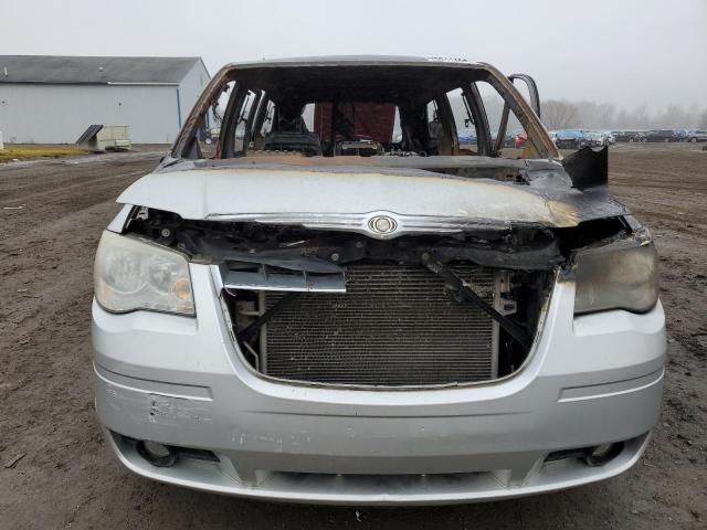 Photo 5 from auction – 2010 CHRYSLER TOWN & COU with VIN 2A4RR5DX7AR267476