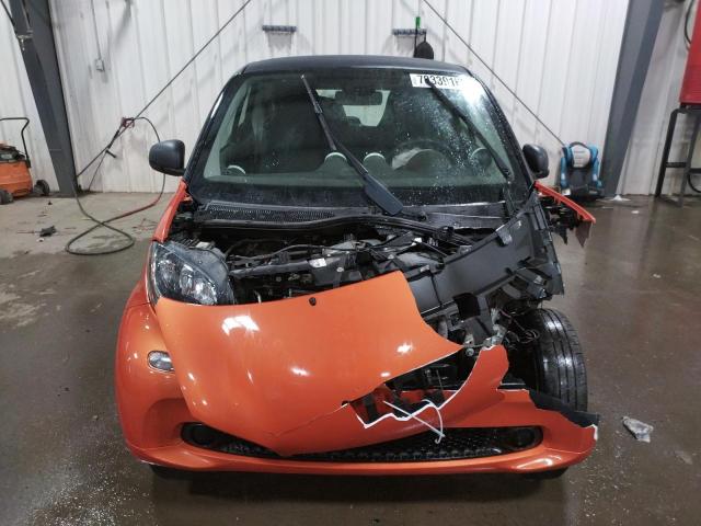 Photo 5 from auction – 2016 SMART FORTWO with VIN WMEFJ5DA0GK072002