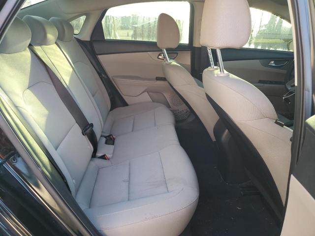 Photo 10 from auction – 2021 KIA FORTE FE with VIN 3KPF24AD3ME389758